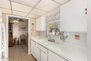 13709 N 98th Ave, Sun City, AZ 85351 - Photo 11