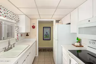 13709 N 98th Ave, Sun City, AZ 85351 - Photo 9