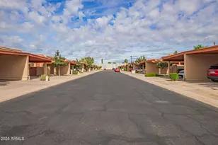 5204 N 18th Dr, Phoenix, AZ 85015 - Photo 27