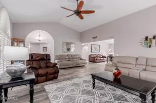 20807 N Desert Sands Dr, Sun City West, AZ 85375 - Photo 9