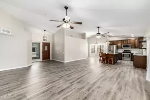 13514 N 88th Pl, Scottsdale, AZ 85260 - Photo 11