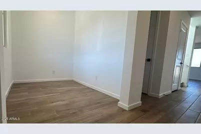 22368 W Monona Lane, Surprise, AZ 85387 - Photo 9