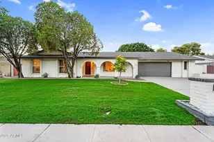 7028 N 12th Wy, Phoenix, AZ 85020 - Photo 1