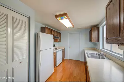 4615 N 101st Avenue, Phoenix, AZ 85037 - Photo 13