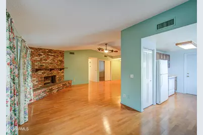 4615 N 101st Avenue, Phoenix, AZ 85037 - Photo 11