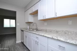 2202 W Devonshire Ave, Phoenix, AZ 85015 - Photo 7