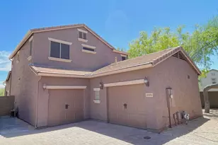 3979 E Melinda Dr, Phoenix, AZ 85050 - Photo 3
