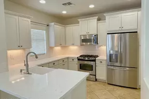 3979 E Melinda Dr, Phoenix, AZ 85050 - Photo 9