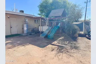 1626 N 31st Place, Phoenix, AZ 85008 - Photo 11