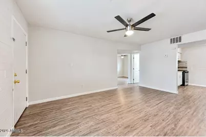 1744 W Glendale Avenue #9, Phoenix, AZ 85021 - Photo 3