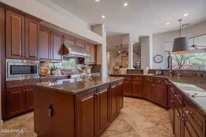 5622 N 184th Drive, Litchfield Park, AZ 85340 - Photo 13