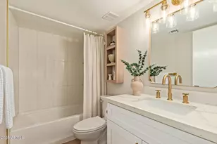 4201 E Camelback Rd, Phoenix, AZ 85018 - Photo 19