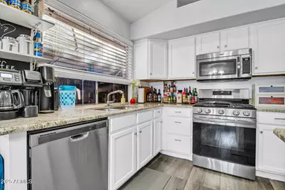 756 E Lovegrass Drive, San Tan Valley, AZ 85143 - Photo 15