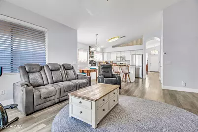 756 E Lovegrass Drive, San Tan Valley, AZ 85143 - Photo 5