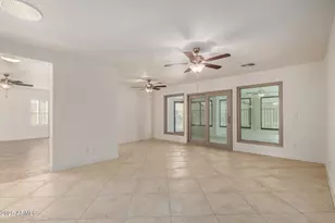 12642 N 79th Ave, Peoria, AZ 85381 - Photo 9