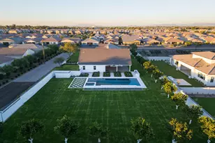 2495 E Superstition Dr, Gilbert, AZ 85297 - Photo 11