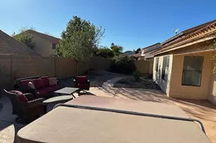 3909 E Lavender Ln E, Phoenix, AZ 85044 - Photo 39