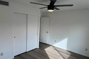 3909 E Lavender Ln E, Phoenix, AZ 85044 - Photo 31