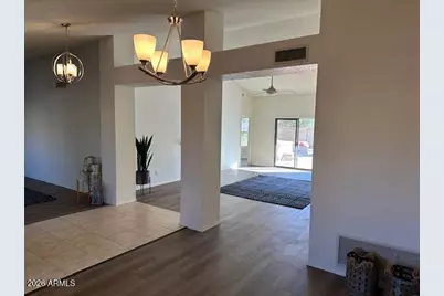 3909 E Lavender Lane E, Phoenix, AZ 85044 - Photo 11