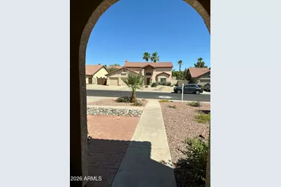 3909 E Lavender Lane E, Phoenix, AZ 85044 - Photo 3