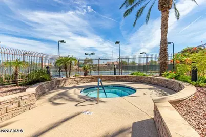 3909 E Lavender Lane E, Phoenix, AZ 85044 - Photo 47