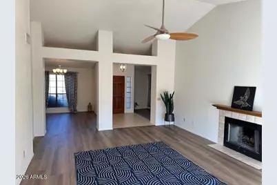 3909 E Lavender Lane E, Phoenix, AZ 85044 - Photo 3