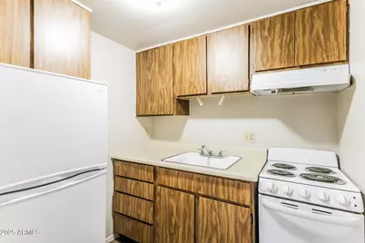 9230 N 6th Street #6, Phoenix, AZ 85020 - Photo 9