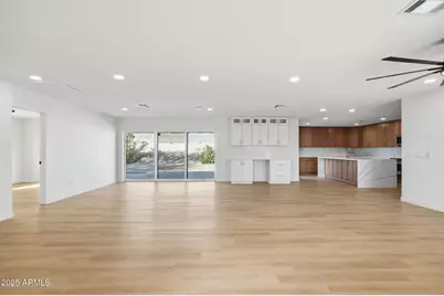 2416 E Piestewa Peak Drive, Phoenix, AZ 85016 - Photo 5