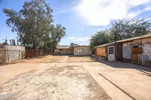 2736 W El Caminito Dr, Phoenix, AZ 85051 - Photo 27