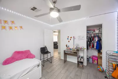 2736 W El Caminito Drive, Phoenix, AZ 85051 - Photo 15