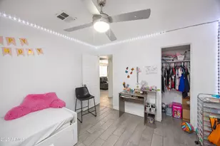 2736 W El Caminito Dr, Phoenix, AZ 85051 - Photo 15