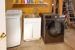 2736 W El Caminito Dr, Phoenix, AZ 85051 - Photo 31