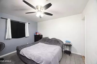 2736 W El Caminito Drive, Phoenix, AZ 85051 - Photo 17