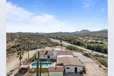 46623 N Grand Avenue, Morristown, AZ 85342 - Photo 21