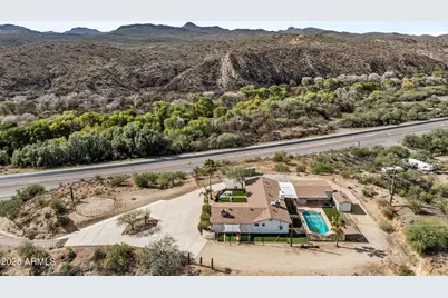 46623 N Grand Avenue, Morristown, AZ 85342 - Photo 1