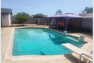 8719 W Avalon Drive, Phoenix, AZ 85037 - Photo 9