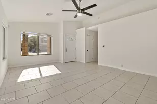 910 E Potter Dr, Phoenix, AZ 85024 - Photo 9