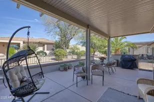 17824 W Calistoga Dr, Surprise, AZ 85387 - Photo 39
