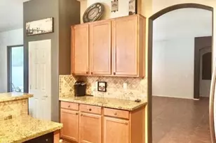 3105 W Espartero Way, Phoenix, AZ 85086 - Photo 7