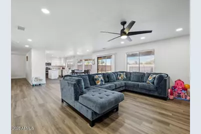 8540 W Purdue Avenue, Peoria, AZ 85345 - Photo 7