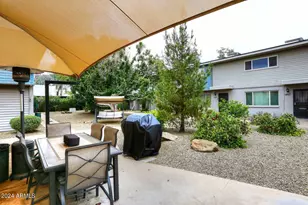 2604 W Berridge Ln, Phoenix, AZ 85017 - Photo 11