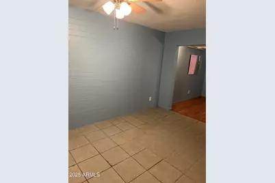 2530 W Berridge Lane #E102, Phoenix, AZ 85017 - Photo 13