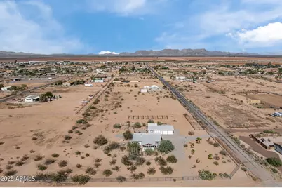 50910 W Long Rifle Road, Aguila, AZ 85320 - Photo 47