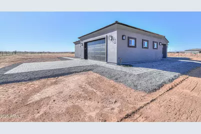 43363 W Carefree Place, Maricopa, AZ 85138 - Photo 3