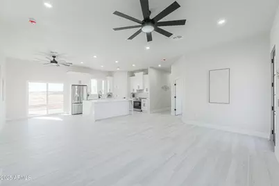 43363 W Carefree Place, Maricopa, AZ 85138 - Photo 9
