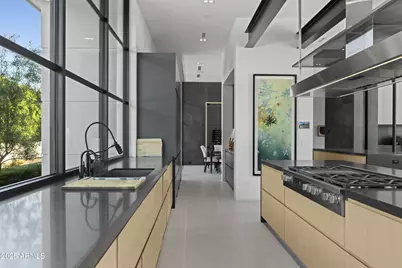 6427 E Luke Avenue, Paradise Valley, AZ 85253 - Photo 11