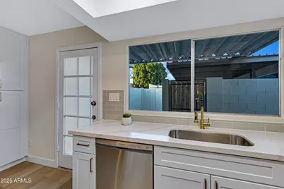 1812 W Rose Lane, Phoenix, AZ 85015 - Photo 13