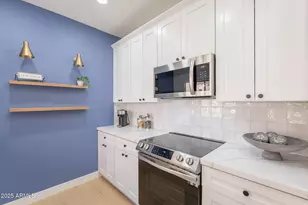 11333 N 92nd St, Scottsdale, AZ 85260 - Photo 9