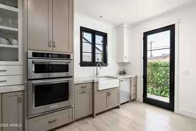 4901 E Amelia Avenue, Phoenix, AZ 85018 - Photo 13