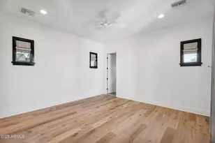 4901 E Amelia Ave, Phoenix, AZ 85018 - Photo 17